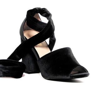 Catherine malandrino velboney heels